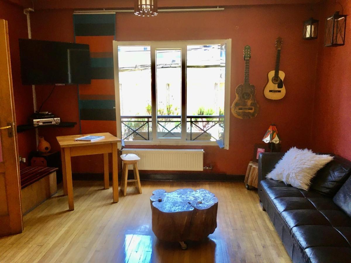 Airesbuenos Hostel Y Permacultura Valdivia Esterno foto